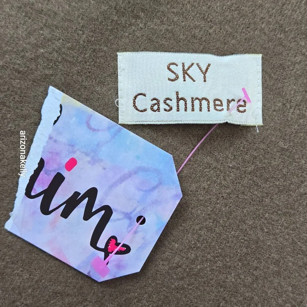NWT Sky Cashmere Scarf Greenish Brown